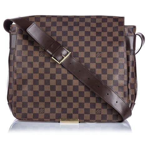 sac besace louis vuitton vente|louis vuitton boutique.